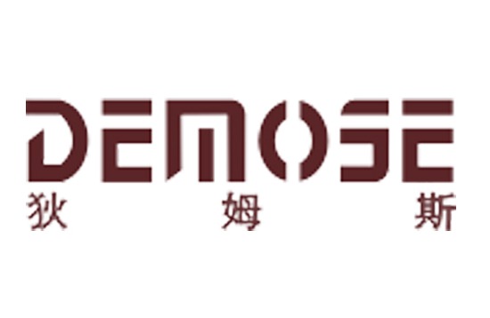 新加坡李先生8套旋轉樓梯出貨