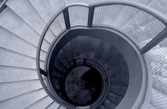 旋轉樓梯制作哪些廠家實力雄厚?是否能提供安裝服務