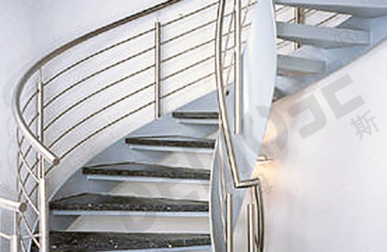 家庭常用的樓梯扶手材料如何？如何合理選擇？